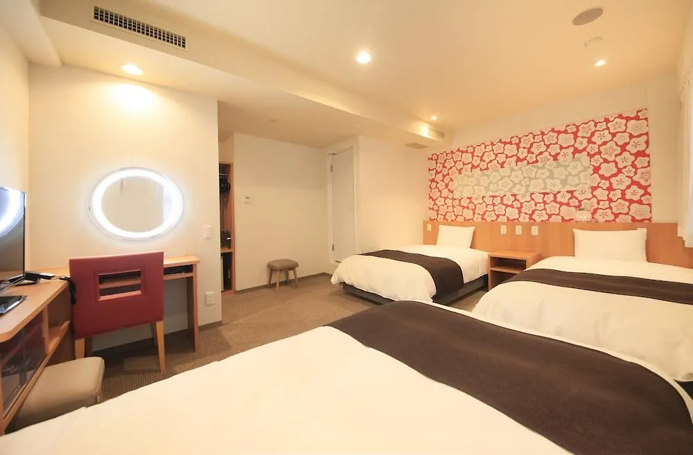 Smile Hotel Tokyo Ayase Ekimae 2*,  Japan