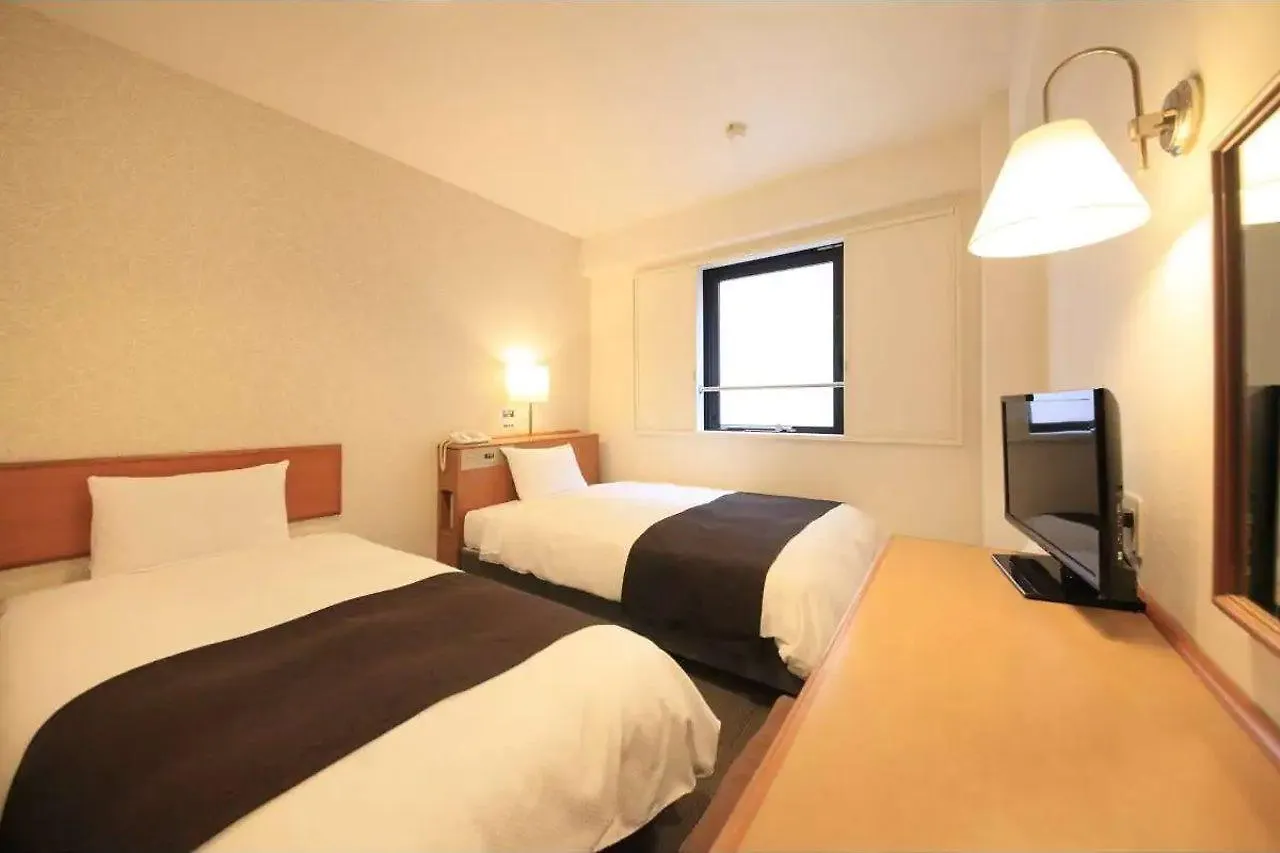 Smile Hotel Tokyo Ayase Ekimae 2*,